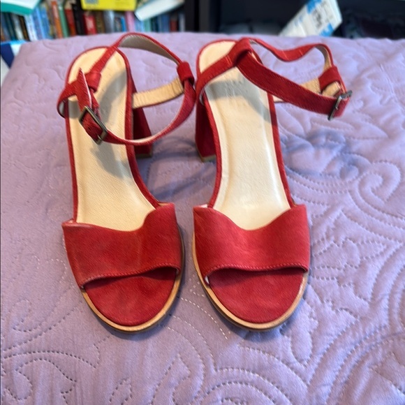 Able Elizabeth Suede Strappy Block Heel Sandals Red Size 9.5 - Picture 1 of 7